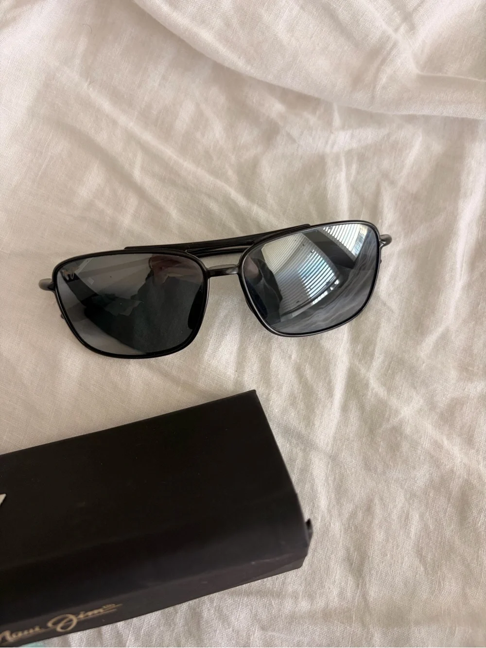 MAUI JIM Black Aviator Sunglasses - Dark Smoke Lenses